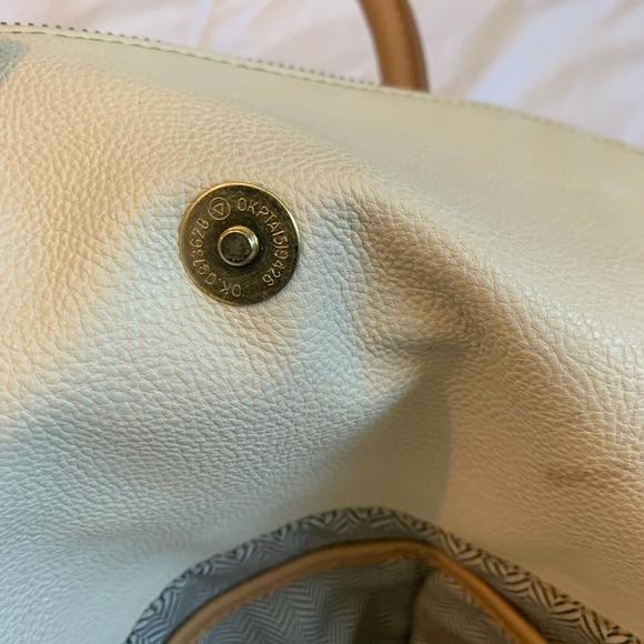 Steve Madden‎ Satchel Gold Hardware detailing Chevron Print Lining - Picture 9 of 11